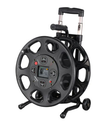 Custom Sockets Cable Reel Retractable 100m 50m 40m 25m Extension Cord Reel Untuk penggunaan tugas